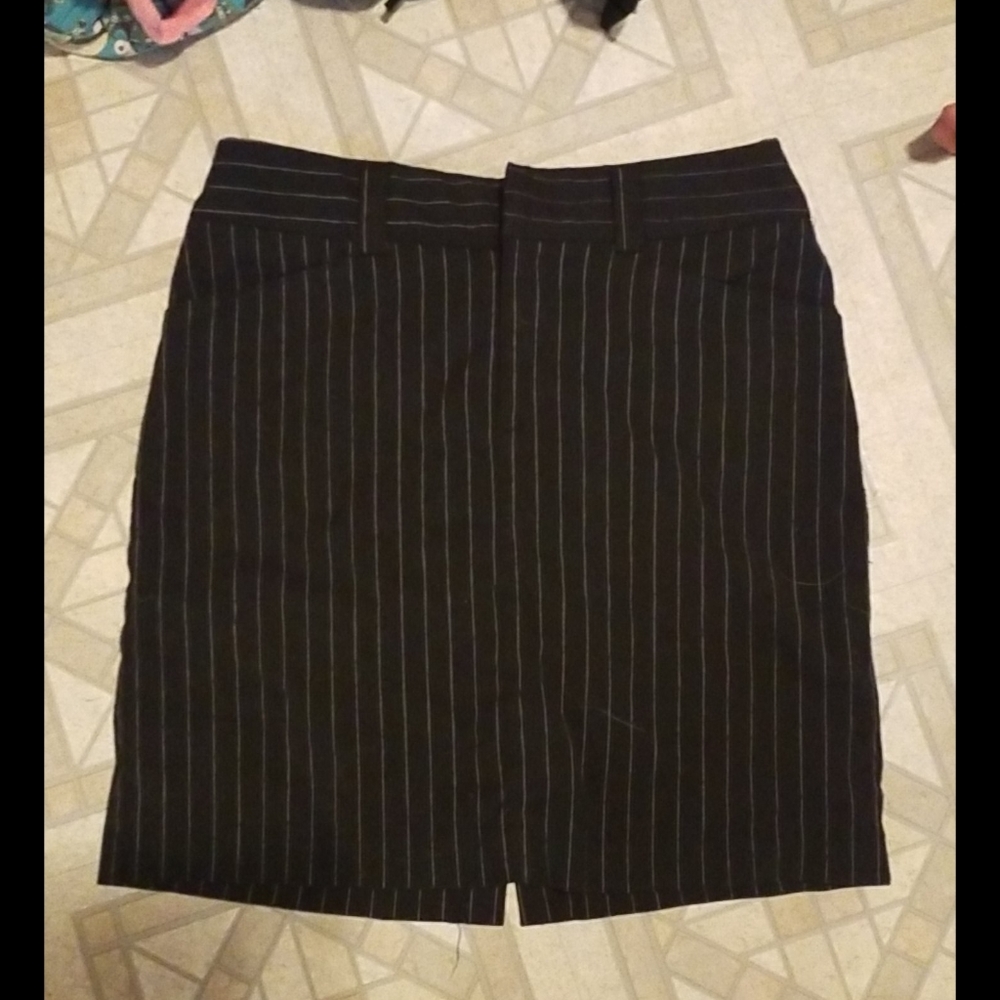 Pinstrip skirt